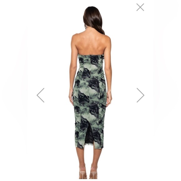 AKIRA DRESS - Picture 3 of 6